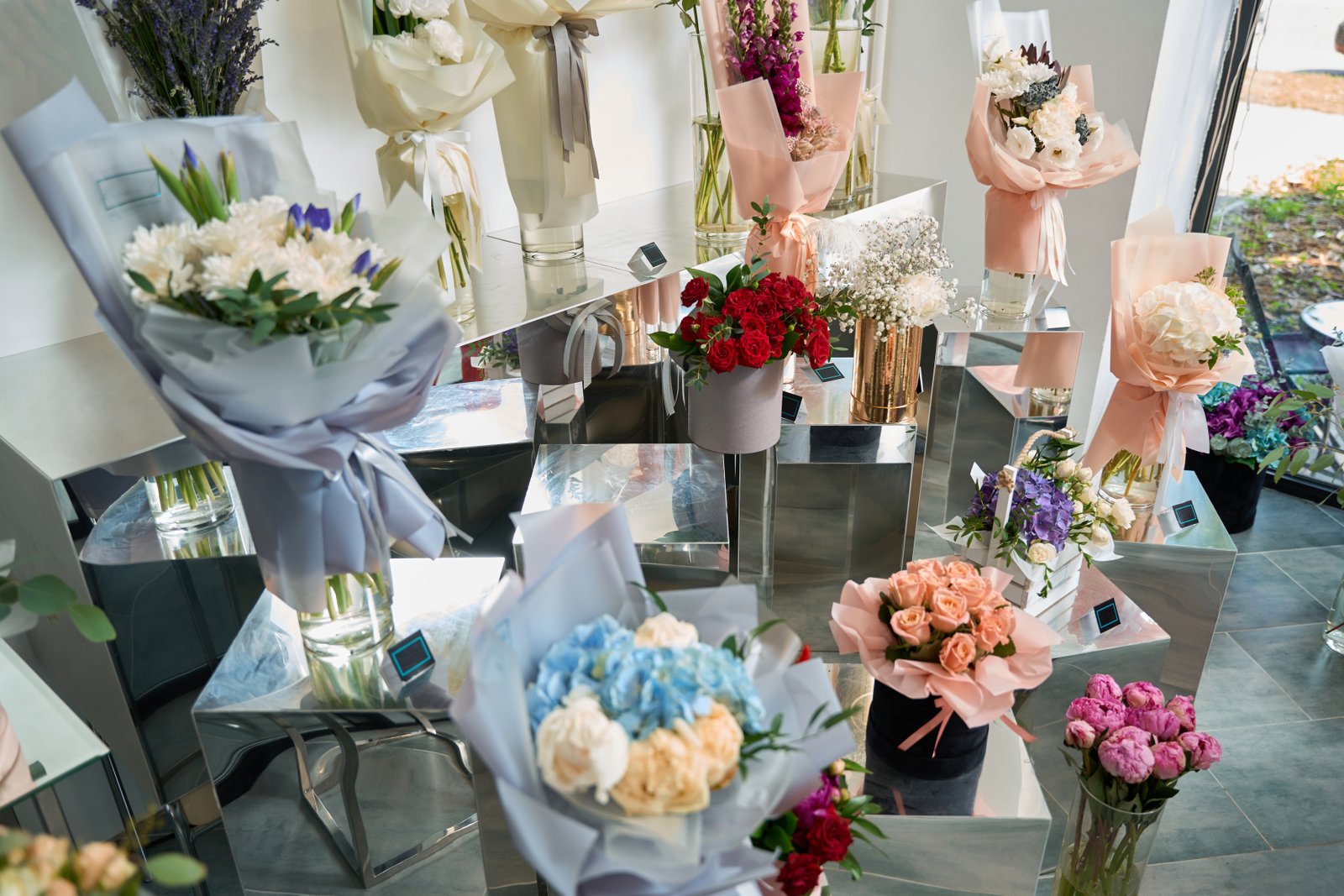 flower shop in Lahore – Sulehri’s Blossom & Decore fresh flower arrangements